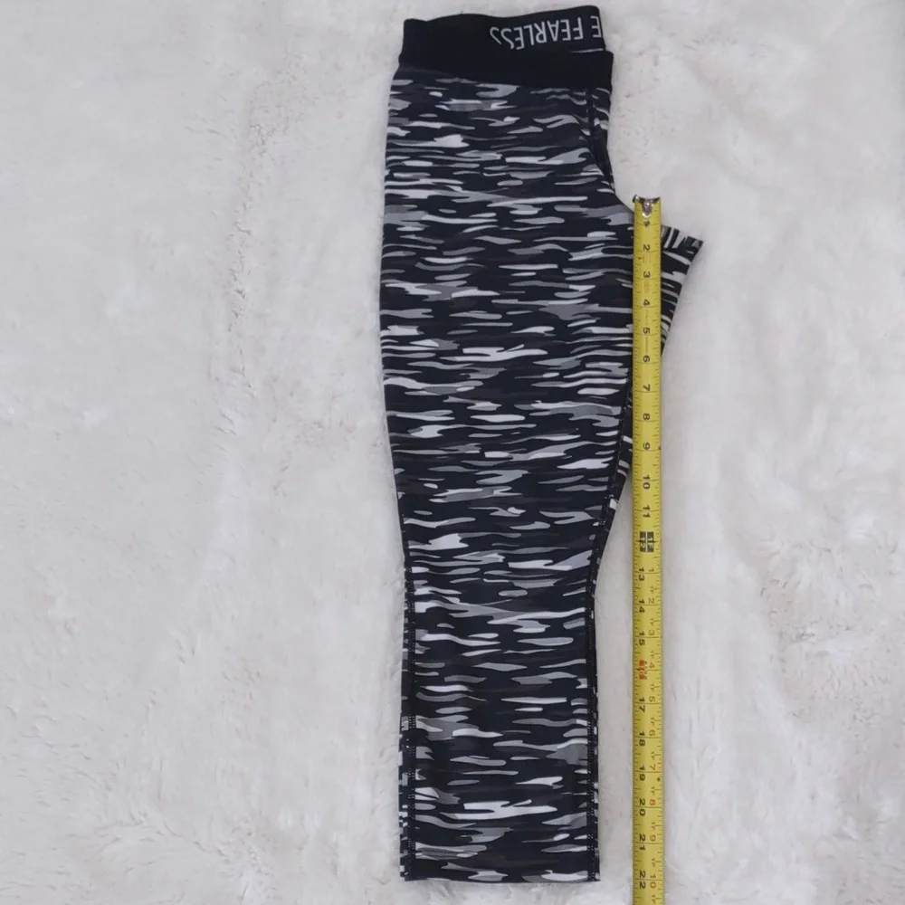NIKE DRI-FIT RUNNING PANTS. - Picture 10 of 12